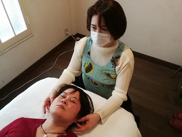 頭蓋仙骨療法